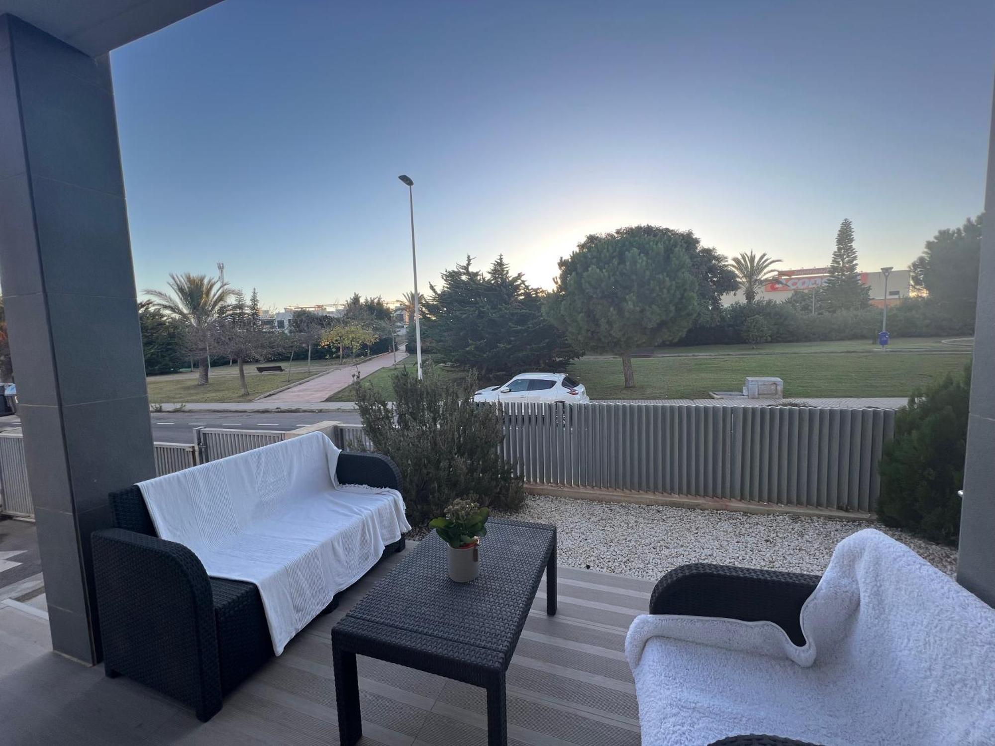 Bungalow En Punta Prima 2 Dormitorios Y Piscina Торевьиа Экстерьер фото